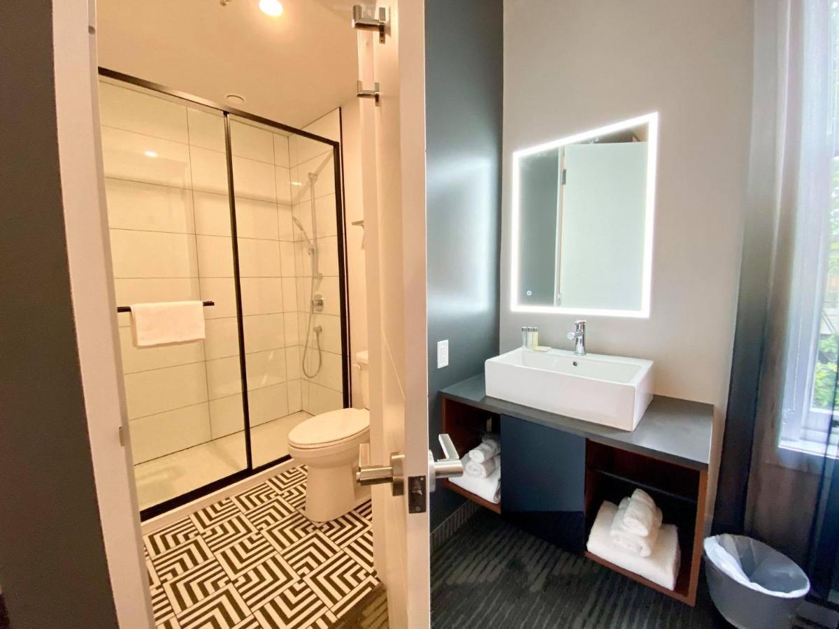 Hotel Manoir Vieux-Quebec Εξωτερικό φωτογραφία